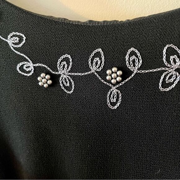 Vintage 90’s Sleeveless Sheath Dress Black Crepe Floral Embroidery Beading 8 - Picture 5 of 9